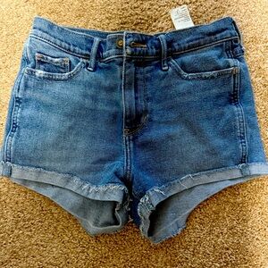 Hollister Size 5 jean shorts